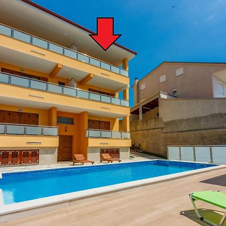 House View Apartment โนวีวีโนดอลสกี ภายนอก รูปภาพ