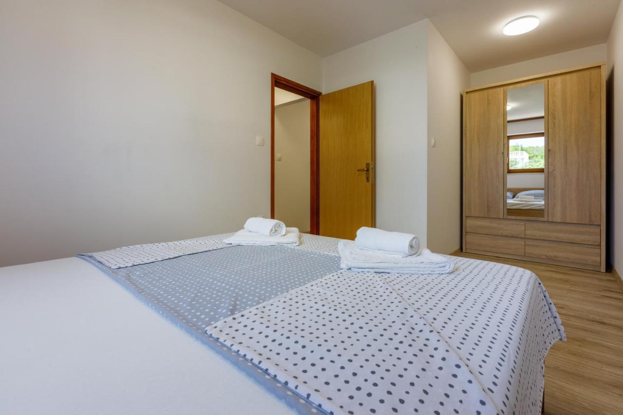 House View Apartment โนวีวีโนดอลสกี ภายนอก รูปภาพ