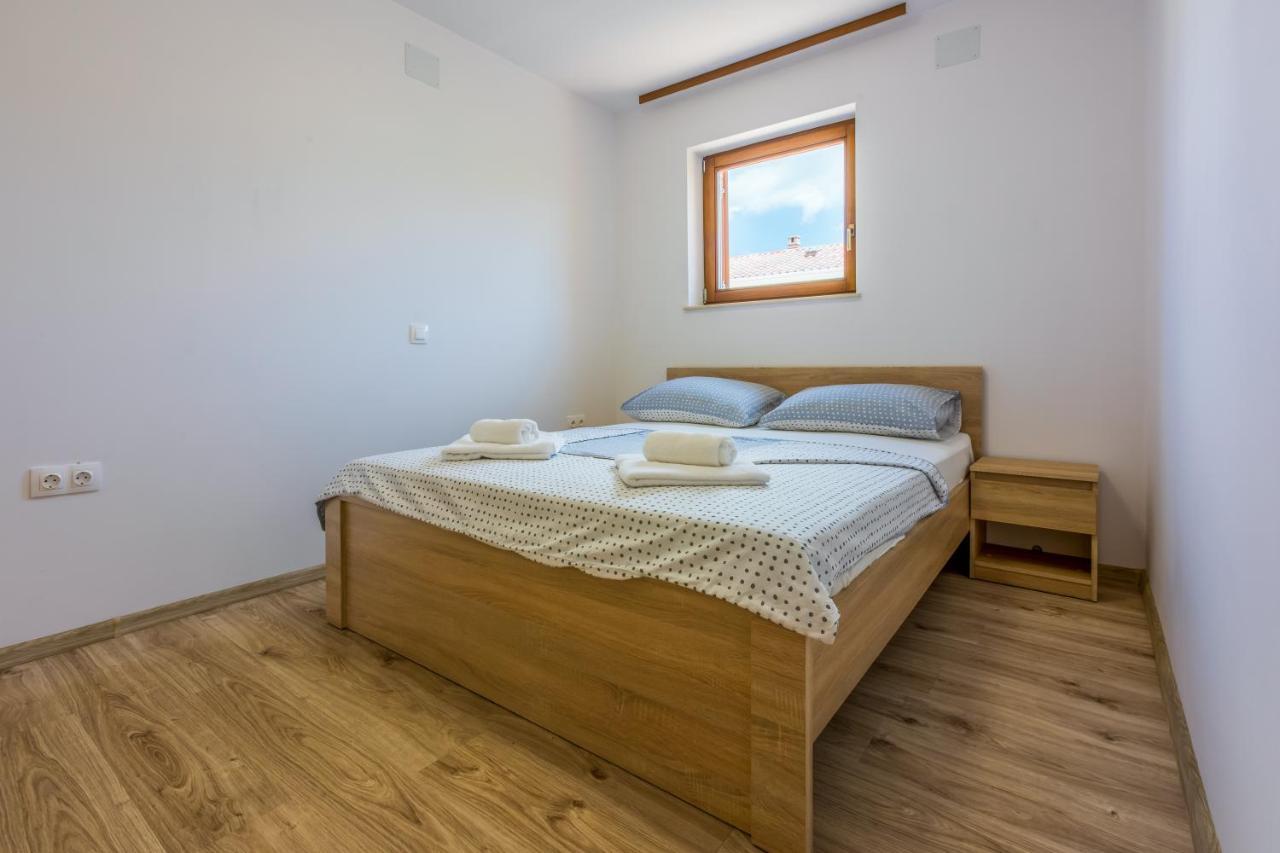 House View Apartment โนวีวีโนดอลสกี ภายนอก รูปภาพ