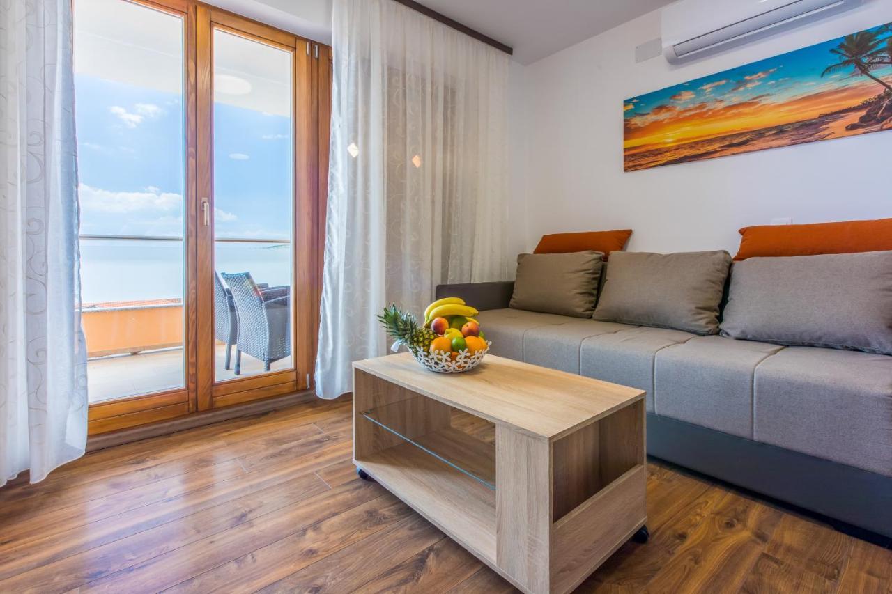 House View Apartment โนวีวีโนดอลสกี ภายนอก รูปภาพ