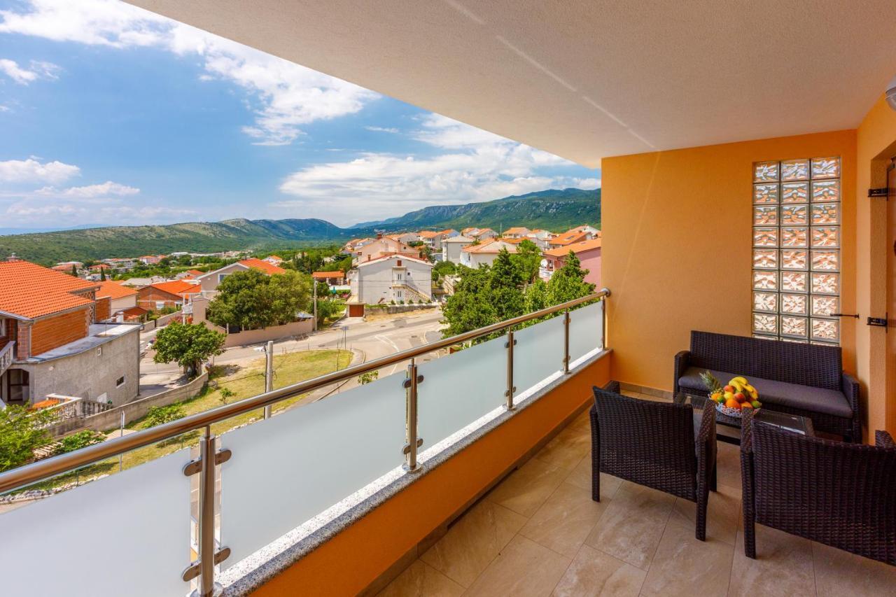 House View Apartment โนวีวีโนดอลสกี ภายนอก รูปภาพ