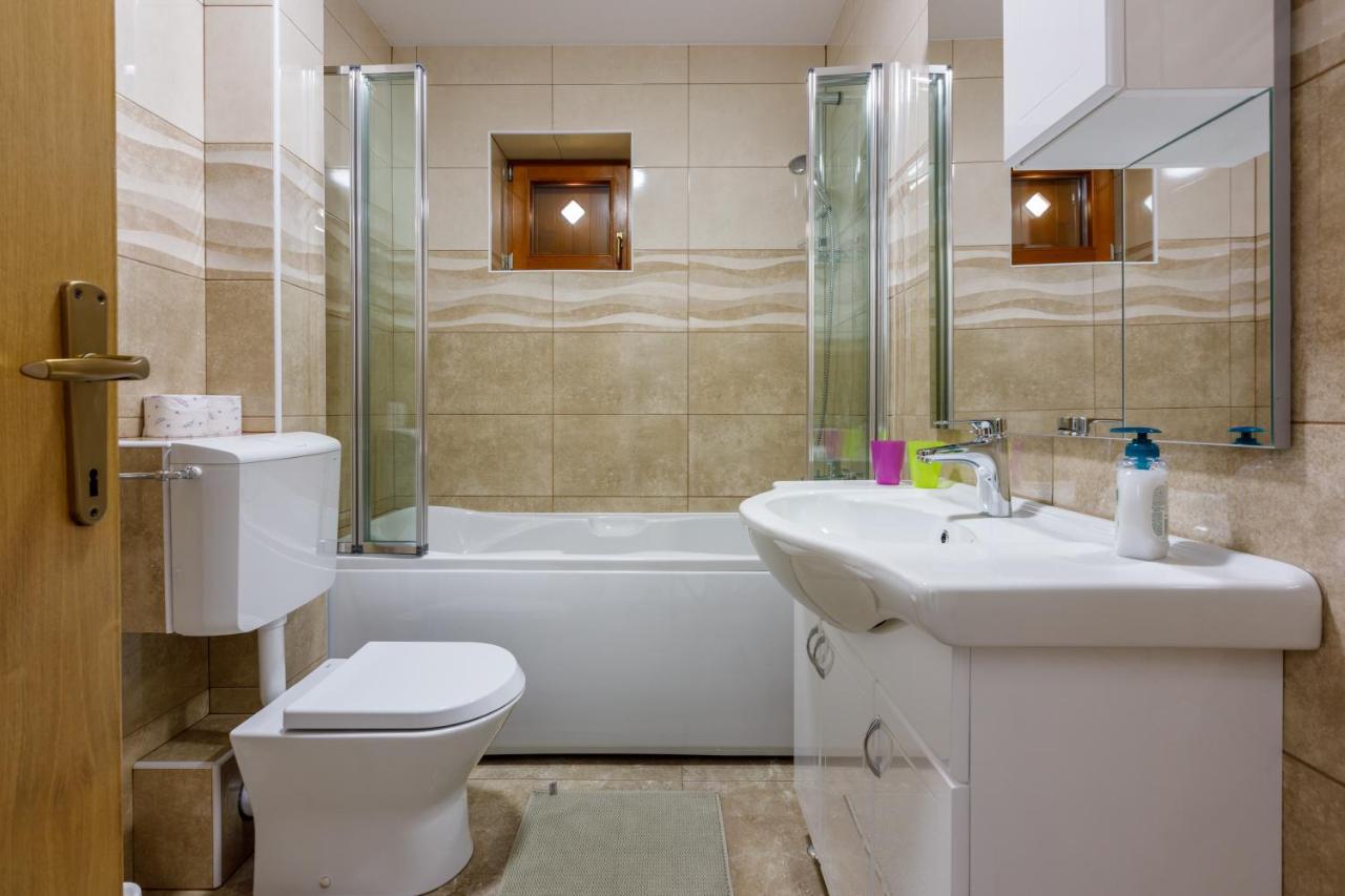 House View Apartment โนวีวีโนดอลสกี ภายนอก รูปภาพ